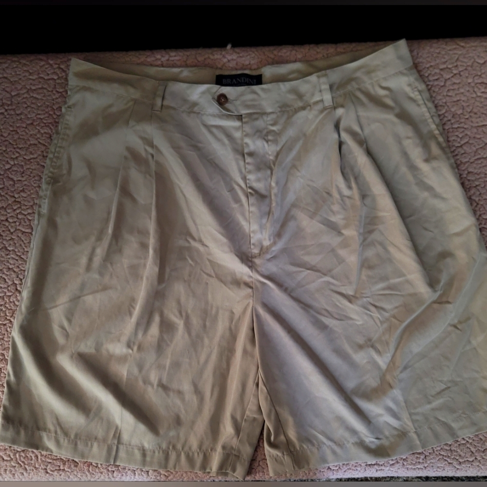 Brandini Mens Shorts Sz.40 - Beige Nice Cond